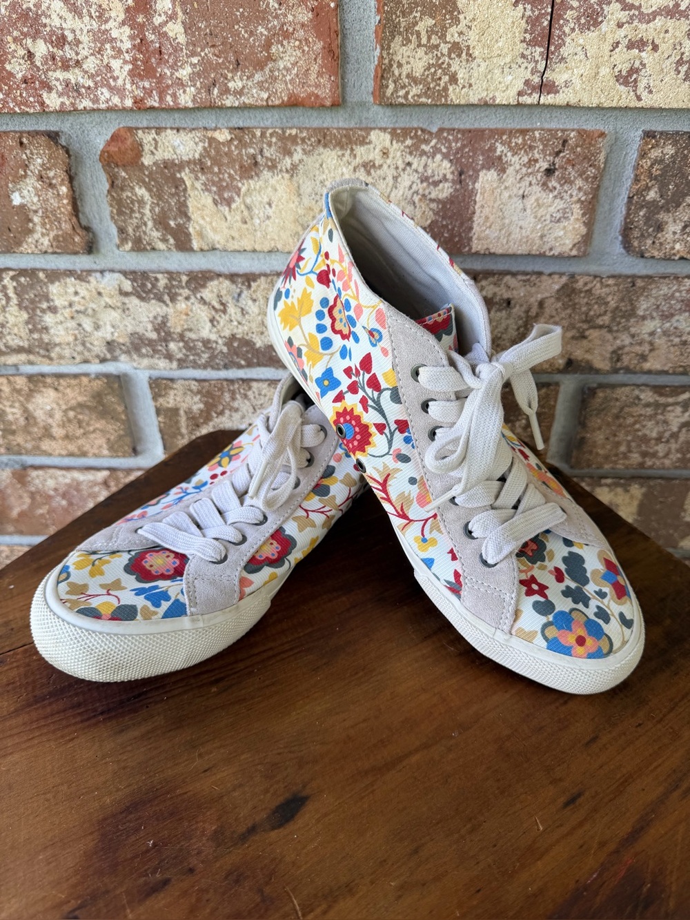 SeaVees California Special Liberty High Top Sneakers Women’s Size 9 Very Good